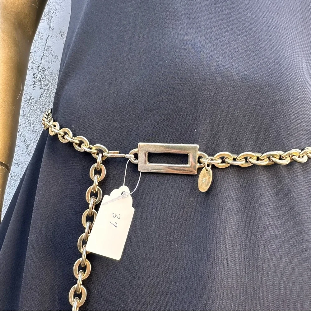 Made in Hong Kong Vintage metal chain belt- total length 39” vintage tarnishing